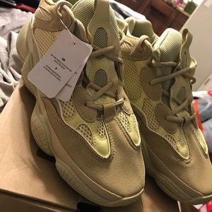 Yeezy Boost 500 Men’s size 9.5